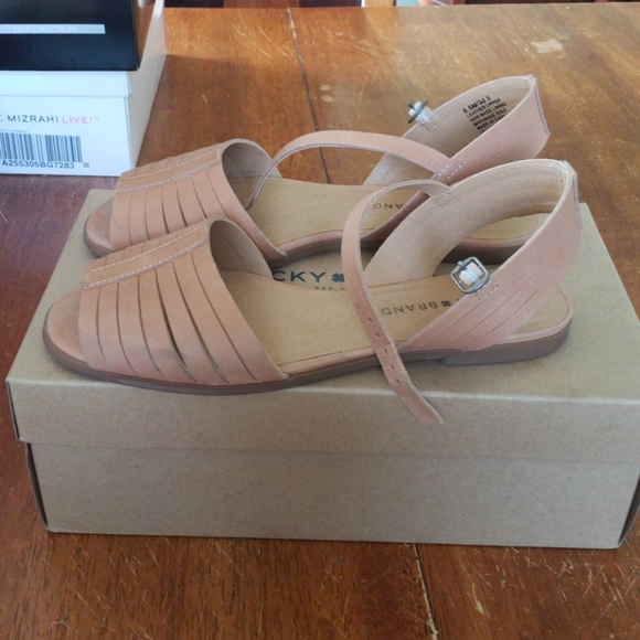 Shoes - Picture 2 of 3